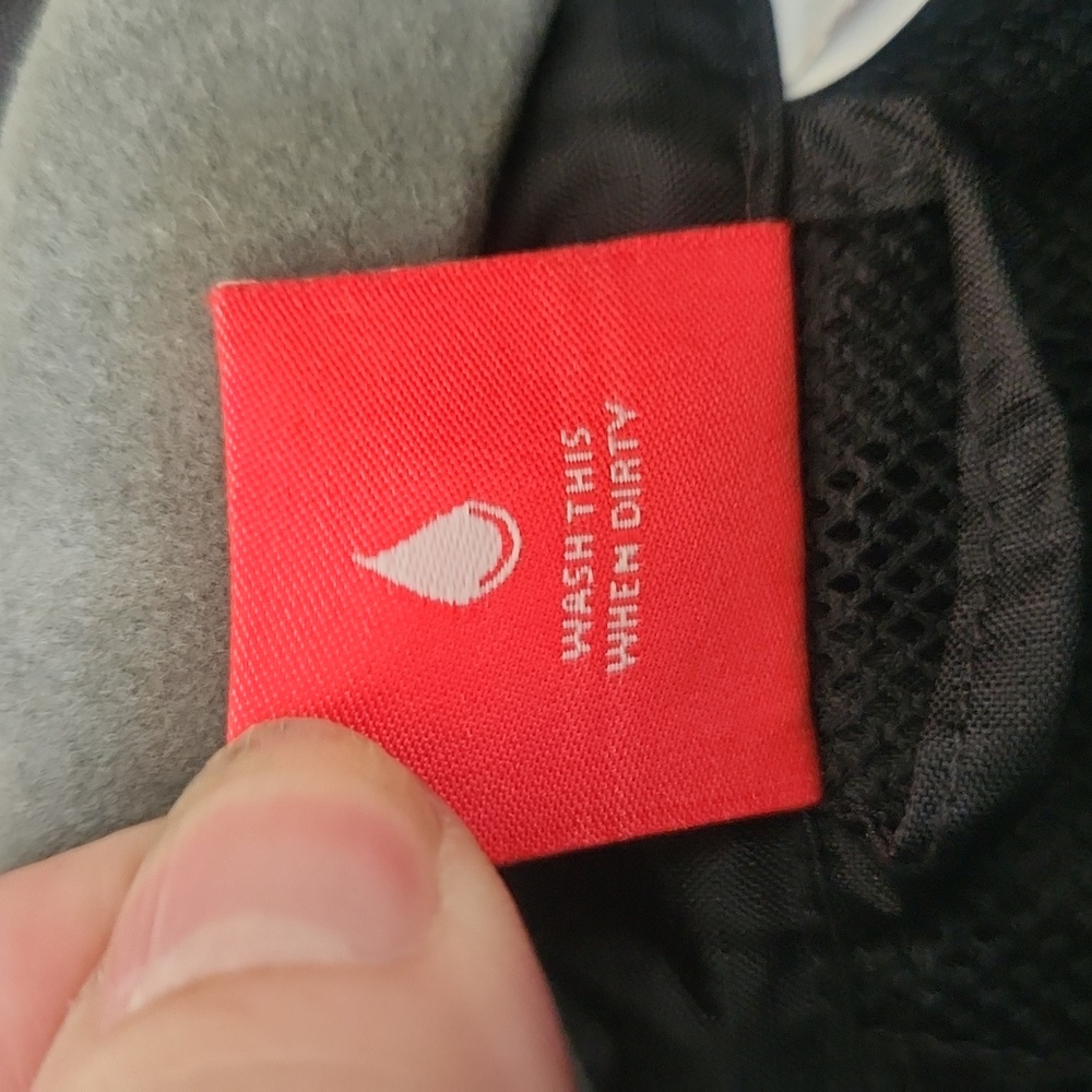 Puma Oracle kids jacket - Picture 3 of 11